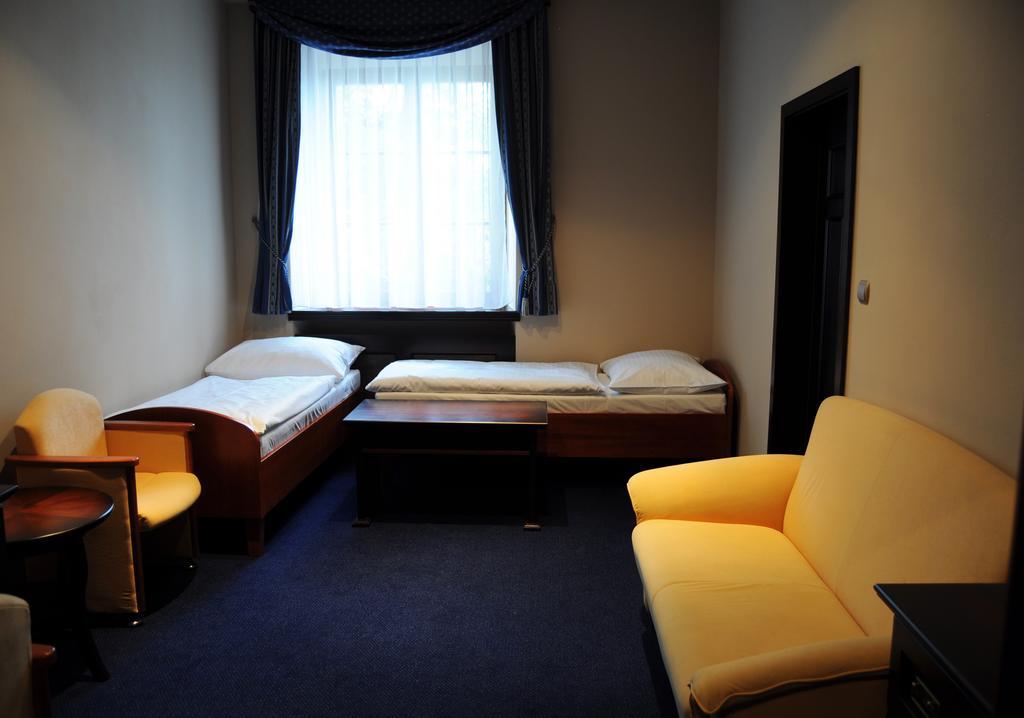 Fara Rancirov Hotel Jihlava Bilik gambar