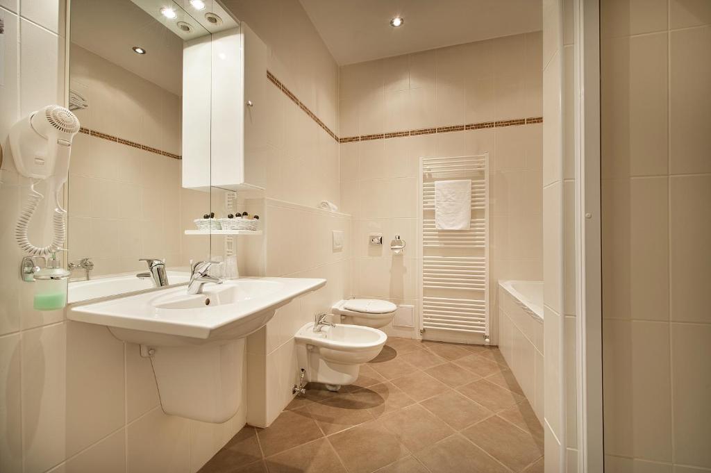 Fara Rancirov Hotel Jihlava Luaran gambar
