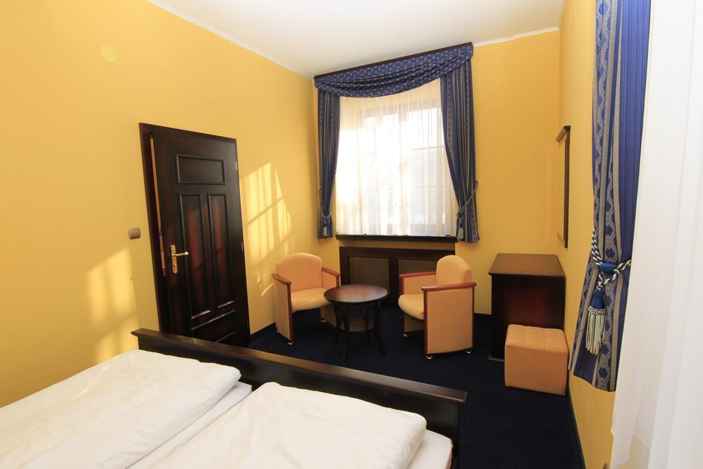 Fara Rancirov Hotel Jihlava Luaran gambar