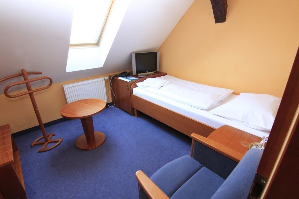 Fara Rancirov Hotel Jihlava Luaran gambar